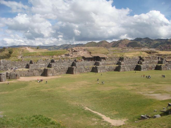 Foto de Sacsayhuaman, un sitio arqueológico en Cusco, Perú
