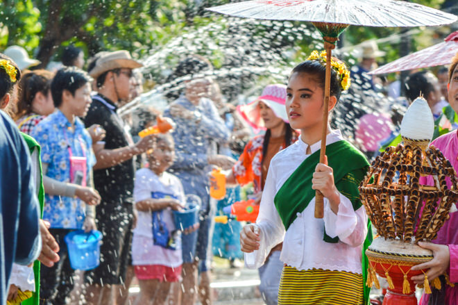 10 Steps to A Perfect Songkran