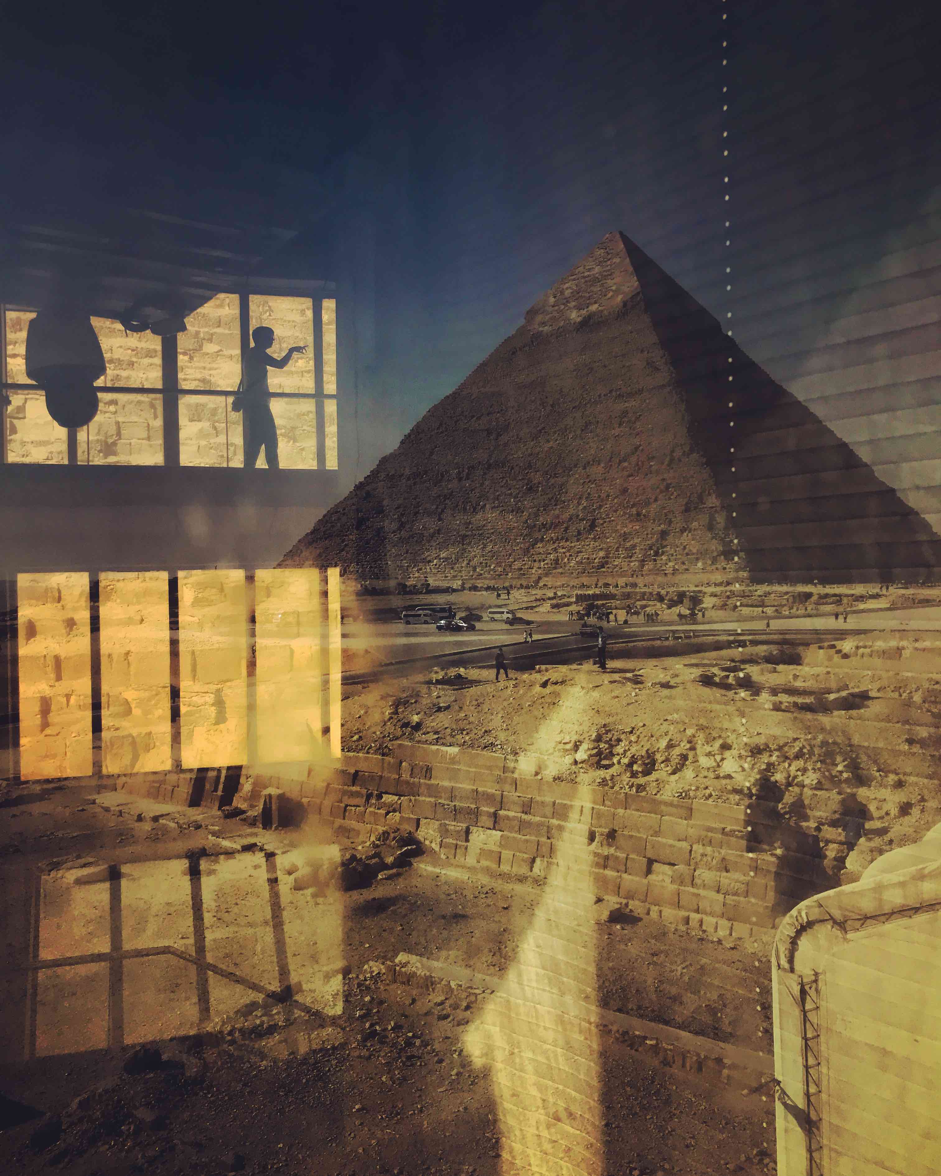 pyramides gizeh egypt laura el tantawy 