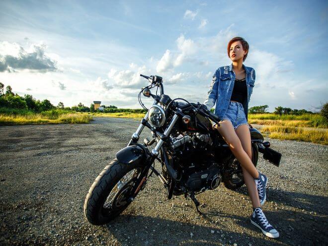 mulher na moto: viagem de moto onde ficar