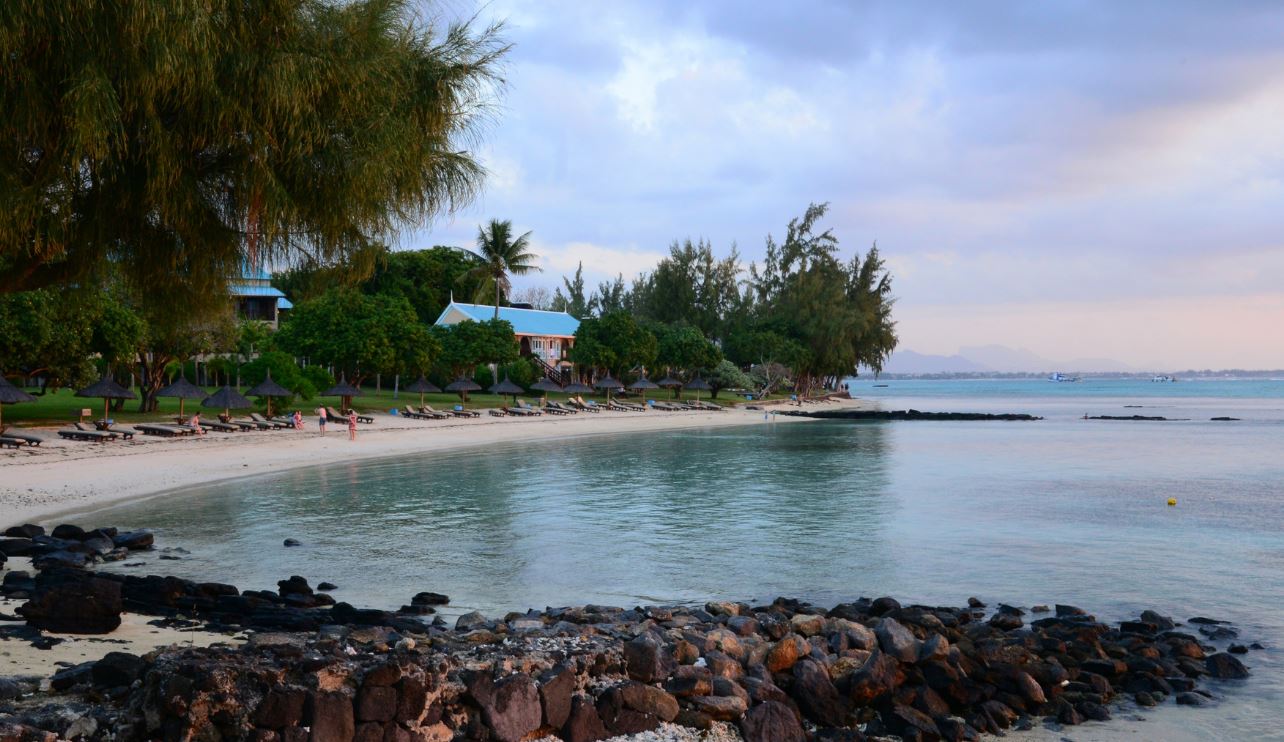 mont choisy beach