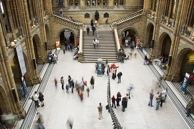 explore-museums-victoria-station-london