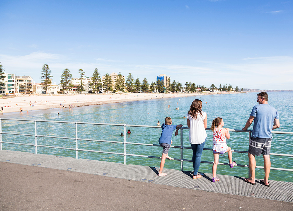 Glenelg - South Australian Tourism Commission
