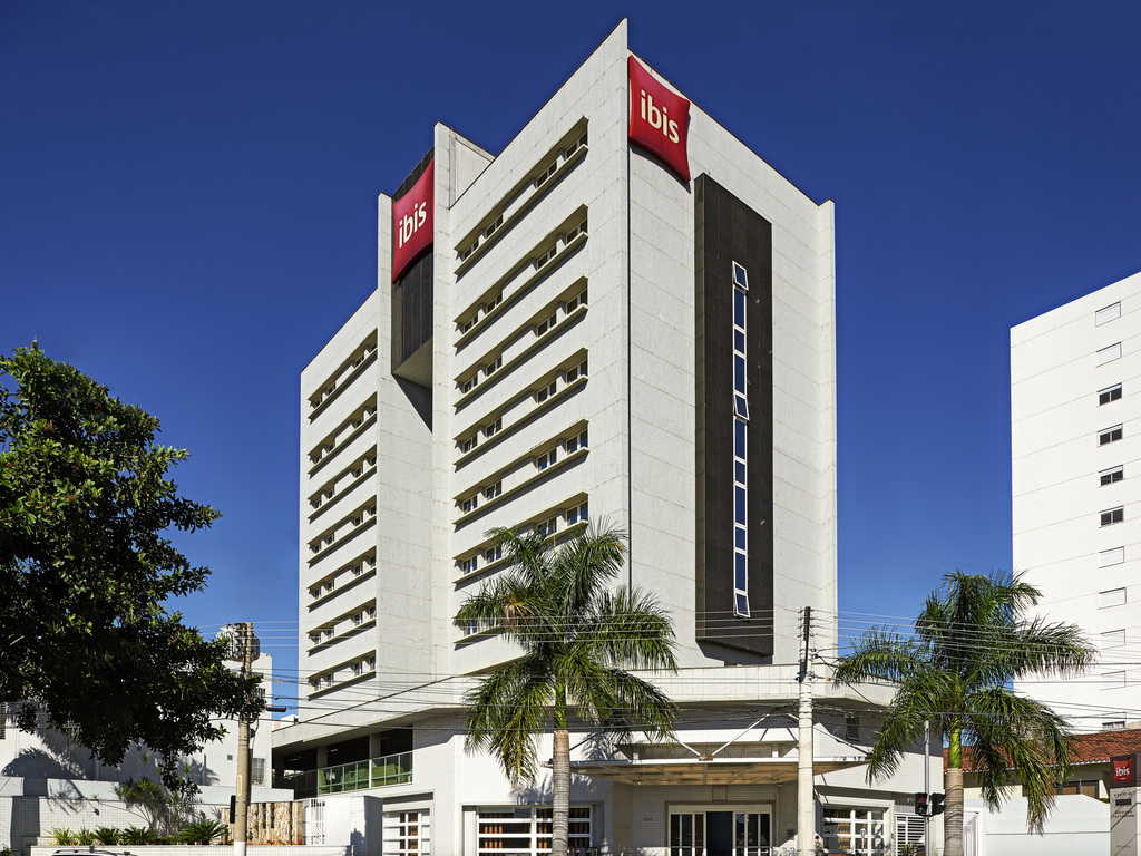 Fachada hotel ibis Goiânia na capital de Goiás