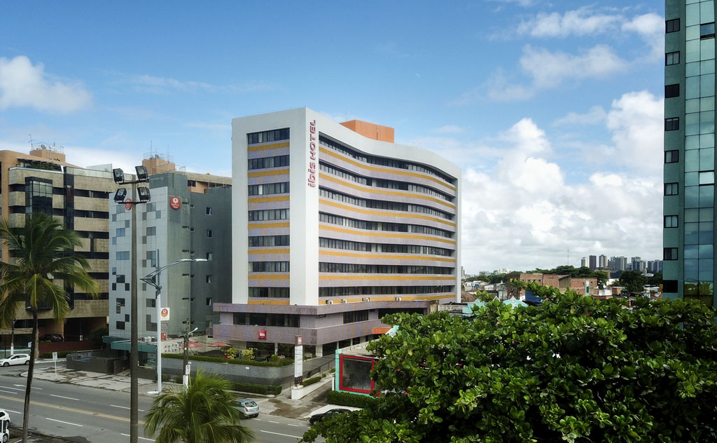  Hotel ibis Maceió Pajuçara  na cidade de Maceió em Alagoas