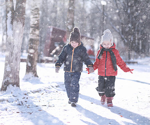 Winter Walks the Whole Family Can Enjoy