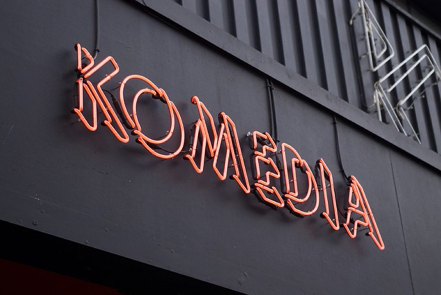 Komedia