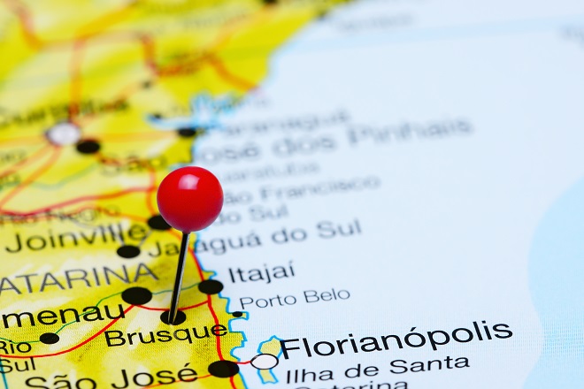 Mapa com destino de viagem em Brusque, Santa Catarina