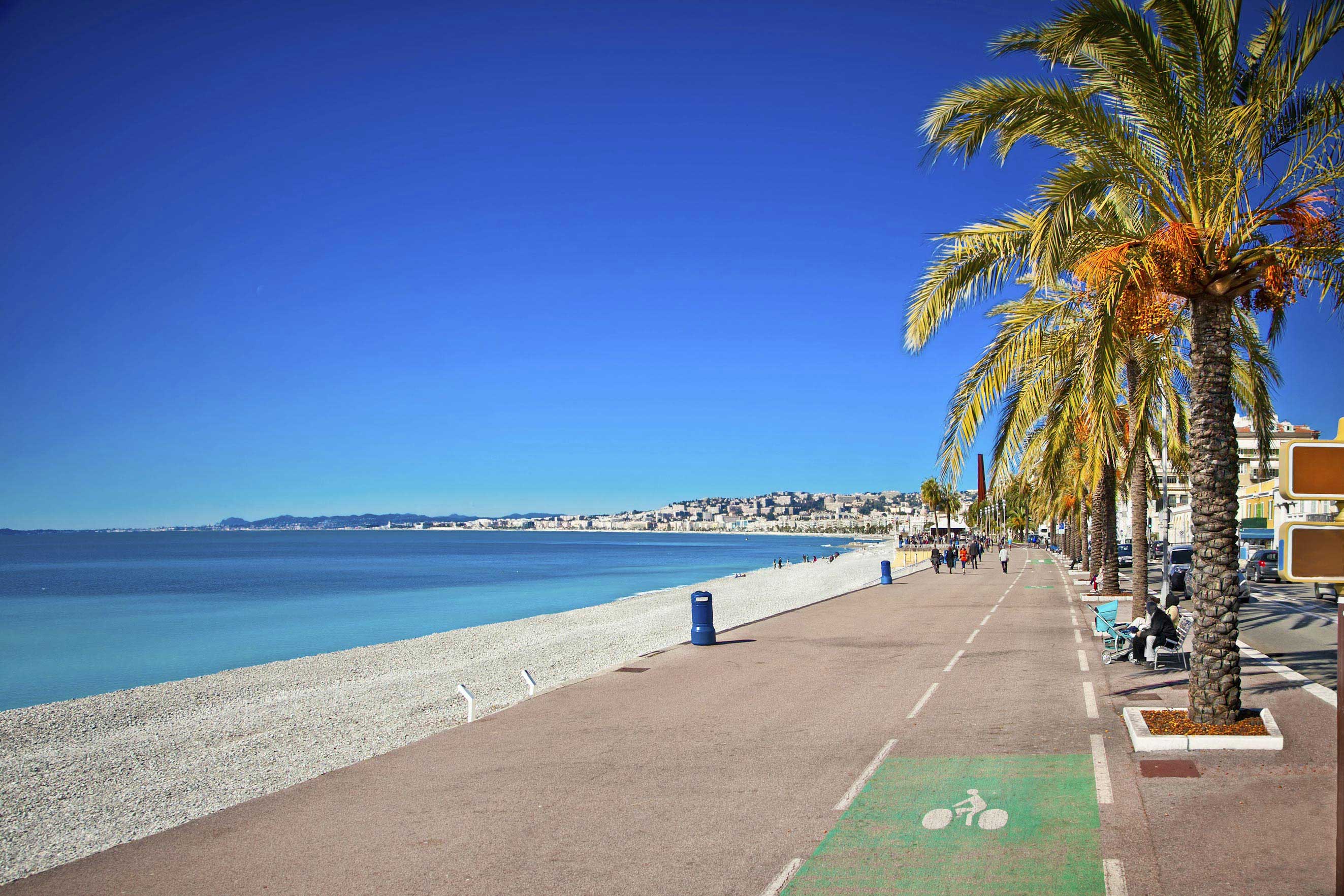  Strandurlaub  in Nizza machen