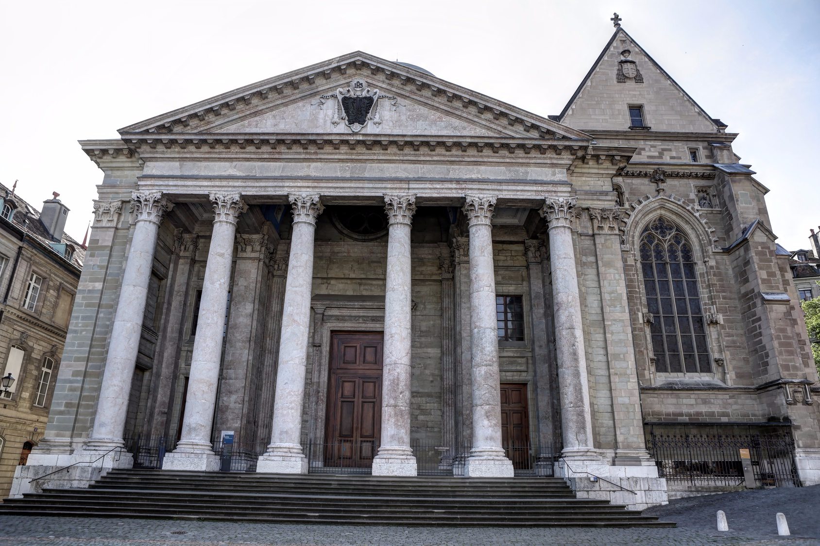 Saint-Pierre Cathedral