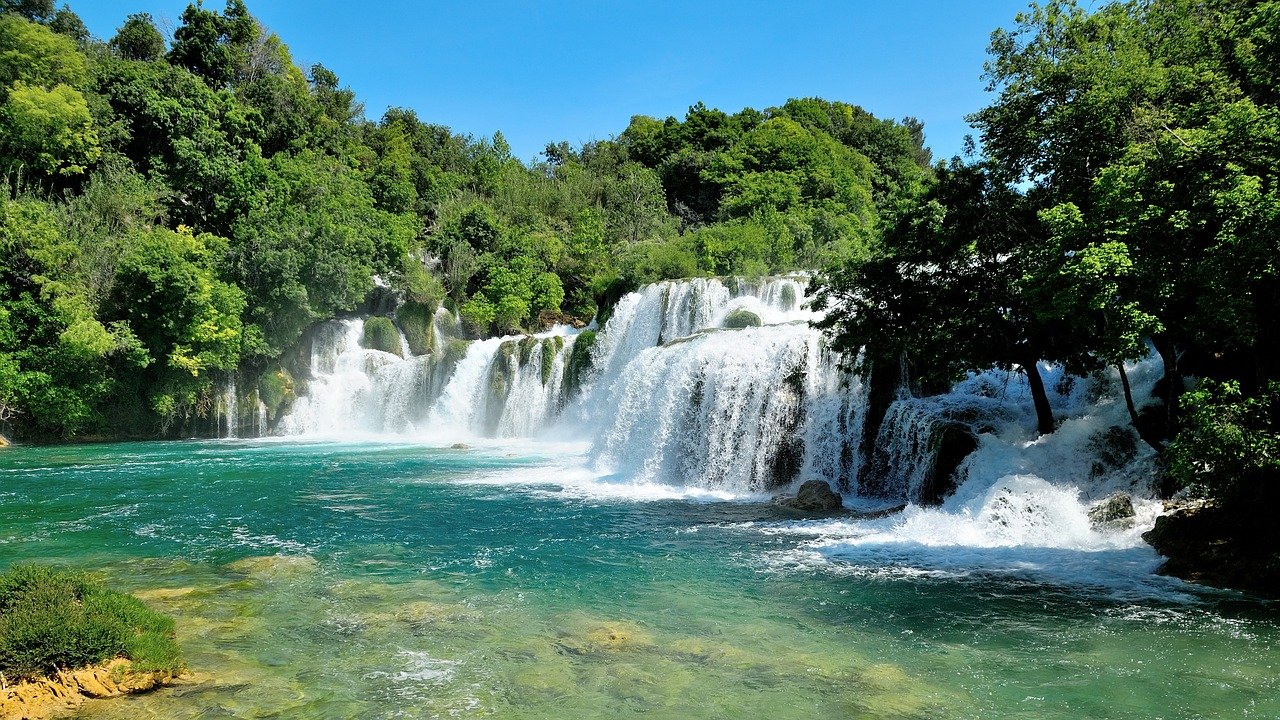 Park Narodowy Krka - Plaże i wodospady - najpiękniejsze miejsca w Chorwacji