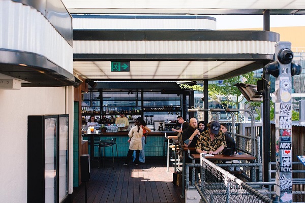 Rooftop Bar Melbourne has great views of the Melbourne Skyline