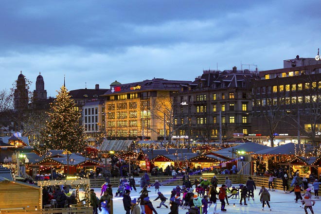 Sauntering through Zurich's Christmas market
