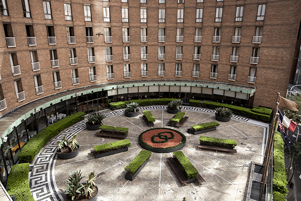 The courtyard at Sofitel Sydney Wentworth 