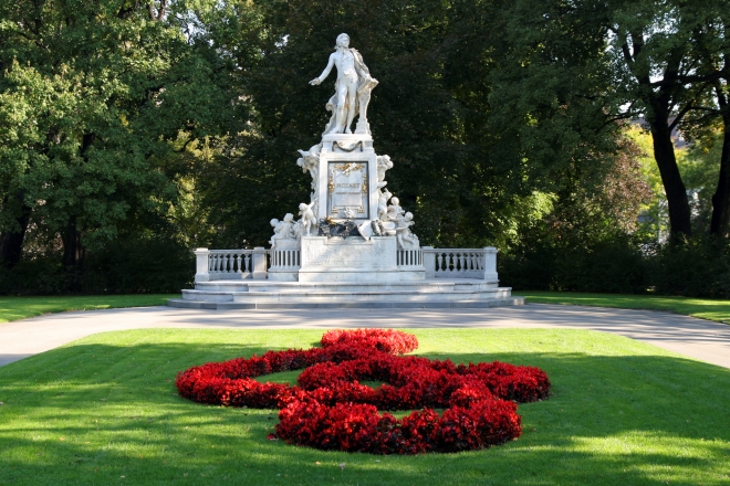 Statua di Mozart a Vienna