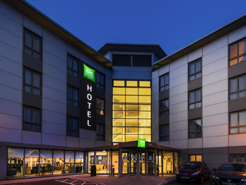 ibis Styles Haydock Hotel close to the M6 and Haydock Park Racecourse - ALL